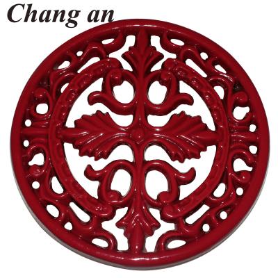 China Durable Enamel Round Cast Rooster Tripod for sale