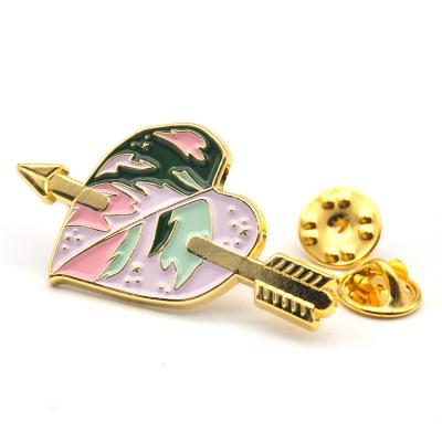 China Europe Free Sample Custom Doctor Nurse Badge Hard Enamel Shaped Pill Custom Lapel Pin Medicine Soft Enamel for sale