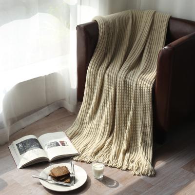 China New American Style Sofa Throw from Factory Direct Custom Supply Anti-Static and Decorative Air Conditioning Covering Nap Blanket for sale