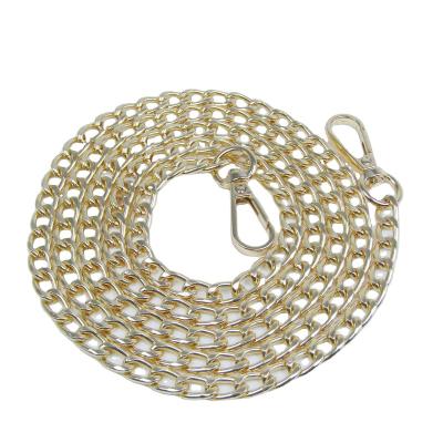 China Zinc alloy manufacturers deliver bags, hardware chains, luggage chains and decorative chains from stock for sale