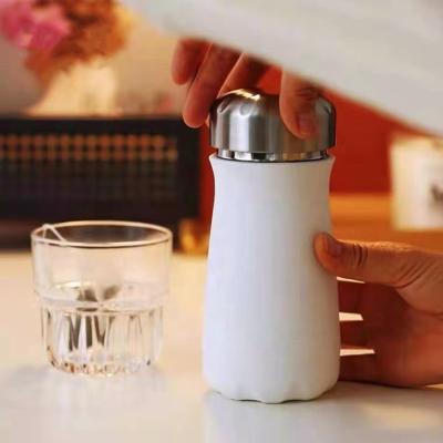 China Sustainable Cola Sports Water Bottle Mouth Flask Vacuum Accessories 750ml White Stainless Steel Travel Customized Color With Lid for sale