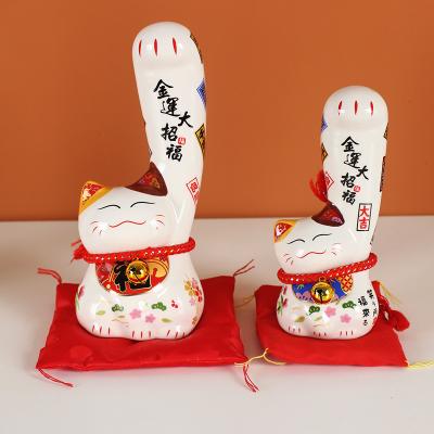 China News Maneki Neko Lucky Welcome Cat Brings Good Japanese Cat Ceramic Decorations Fortune Lucky Cat decorations from Japan for sale