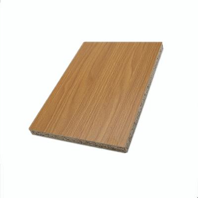 China Good Quality Moisture Proof Hardwood For Furnichure Melamine Laminated Chipboard for sale