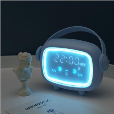 China Antique Cute Night Light Digital Snooze Trainer Sleep Trainer Bedroom Kids Style Twin Bell Alarm Clock For Children for sale