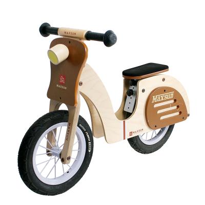 China Sports Balance Bike Wooden Kids Bike Natural Road Toy Bike Wooden Scooter for sale