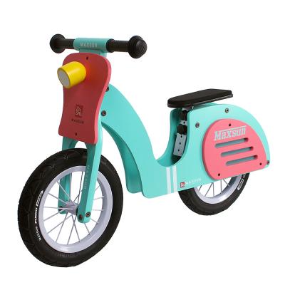 China Sport Wooden Balance Bike Kids Bike Wooden Road Toy Bike Scooter Green for sale