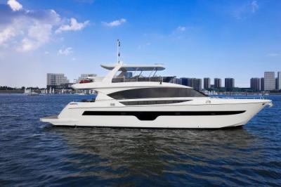 China Diversión y placer barco interior y costero de 85 pies de motor con capacidad de carga de Flybridge 8000TEU en venta