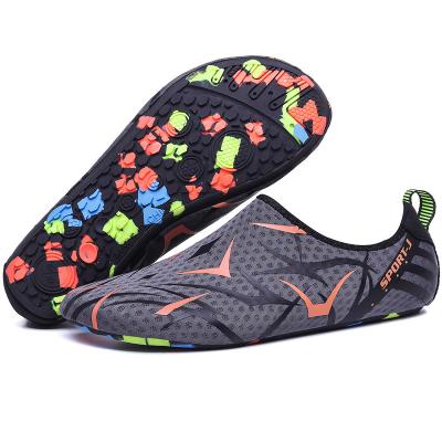 China Amazon Hot Selling Quick Dry Beach Cushioning Surfing EVA Mesh Water Shoes For Men And Women for sale