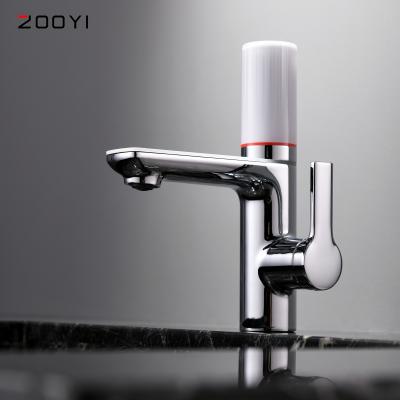 China ZOOYI Faucets Smart Digital Faucet Deck Mount Chrome Bathroom Mixer Filter Modern Basin Faucet With Digital Temperature Display for sale