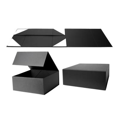 China Eco-friendly Matte Black Luxury Foldable Magnetic Closure Paper Recyclable Custom Gift Boxes for sale