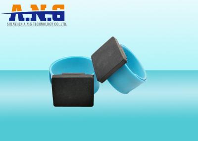 Китай Slap RFID Silicone Wristband продается