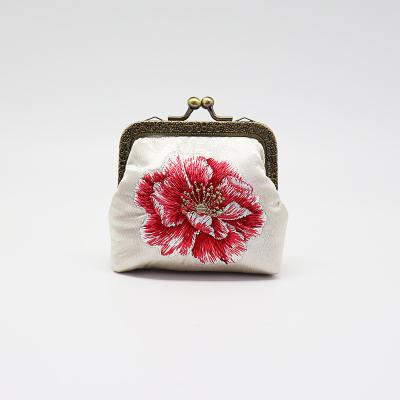 China New Designer High Quality Flower Embroidered Coin Clip Instant Mini Storage Bag Set For Women for sale