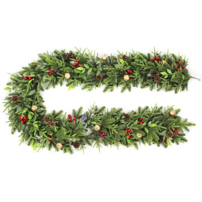 China Premium Artificial Christamas Home Decoration 2M With Twinkling Pinecone Bell And Eco-Friendly Berry Christmas Rattan Wreath For Christmas Home Decoration for sale