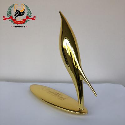 China China Awards High Quality Custom Gold Metal Animal Trophy Statue Souvenir Smoothly for sale