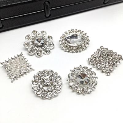 China New Design Bling Metal Button Dry Cleaning For Wedding Dress Flower Rhinestone Decorative Jewelry Metal Nickel Free Button for sale