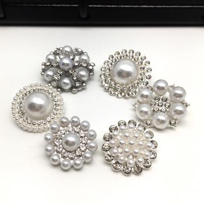 China New Design Bling Metal Button Dry Cleaning For Wedding Dress Flower Rhinestone Decorative Jewelry Metal Nickel Free Button for sale