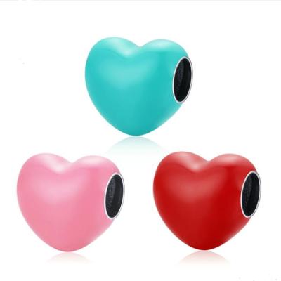 China Wholesale Delicacy 925 Sterling Silver Heart Charms Bright Color Enamel Love Heart DIY Bead Hypoallergenic Jewelry LC1100252 for sale