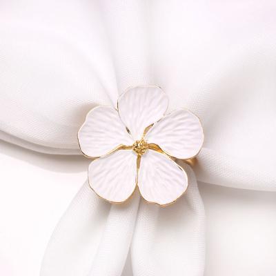 China Modern Hot Sale Metal Flower Napkin Napkin Ring Holder Luxury Napkin Buckles Party Wedding Dinner Table Decoration for sale