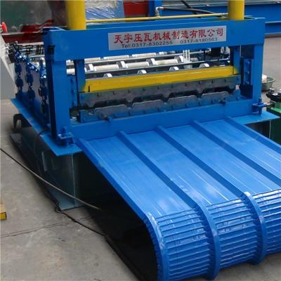 Cina Automatic Tile Making Machinery Sheet Metal Roof Panel Crimping Curved in vendita