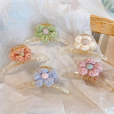 China Lovely Small Hair Clip Wholesale Korean Fresh Fashion Cute Acrylic Flower Hair Claw Niche Hair Accessories for sale