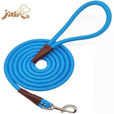 China Personalized 4ft Solid Colors Mountaineering Rope Dog Leash With Leather for sale