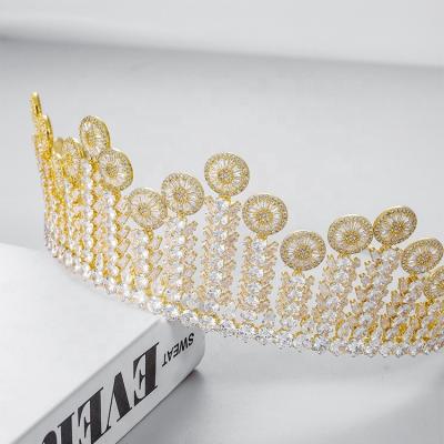 China 2022 Fashion Luxury Large Shiny Crystal Gold Formal Baroque Kings Crown For Pageant Tiara Jewelry for sale