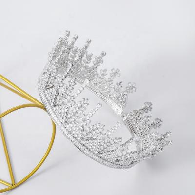 China Formal Luxury Glitter Handmade Bridal Wedding Hair Accessories Rhinestone Crown Tiara For Bride for sale