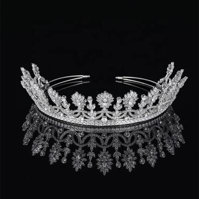 China Fashion Luxury Bridal Hair Accessories Big Zircon Headband Tiara Baroque Wedding Catwalk Crown Jewelry for sale