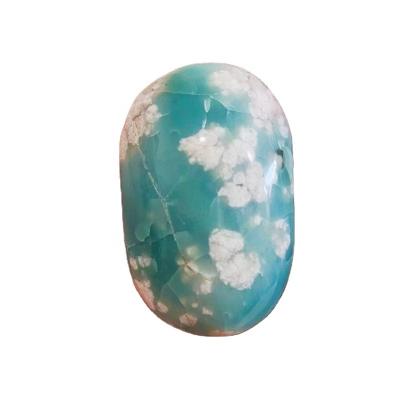 China Wholesale Natural Green Agate Flower Agate Palm Stone Europe Cherry Palm Crystal Title Crystal for sale