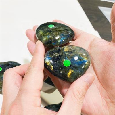 China Wholesale Natural Europe Heart Healing Gemstone Labradorite Crystal Hearts For Decoration Gifts for sale