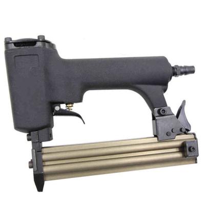 China Furniture Industry Wood Compound Nail Staple Gun F32 10-32mm for sale