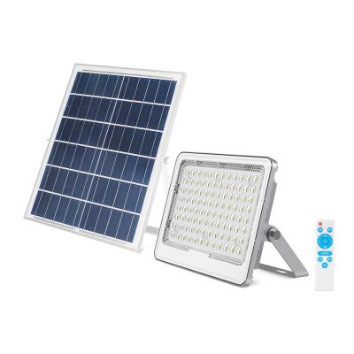 China Outdoor Waterproof IP65 Garden Led Flood Light 50w 5V /10W Solar Panel Solar Flood Lights With Remote Control for sale