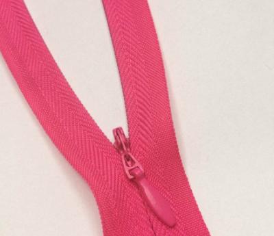 Cina I vestiti invisibili Zipper ecologico rosa di nylon dello SGS dei denti #3 in vendita