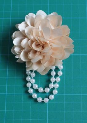 China Corsage in Witte Bloem, de Bloemcorsages van de Parelstof met Kunstmatige Chiffon Te koop