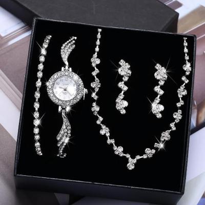 China Fashionable Luxury 17KM Women Crystal Watches Bracelet Earring Necklace Set Casual Ladies Watch Jewelry Set for sale