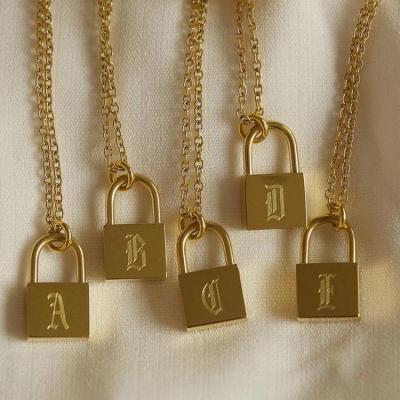 China FASHIONABLE Minimalist 18k Gold Plated Padlock Necklace, Personalized Old English Stainless Steel Gold Lock Necklace for sale