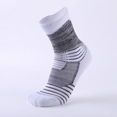 China Breathable Sweat-absorbent Deodorant Sports Basketball Socks Stink Prevention Hosiery for sale