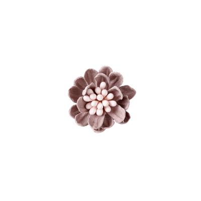 China Fashional flower headdress girl's hair band brooch shoes and hats handmade clothing flower accessories flower hot sale leather 2cm for sale