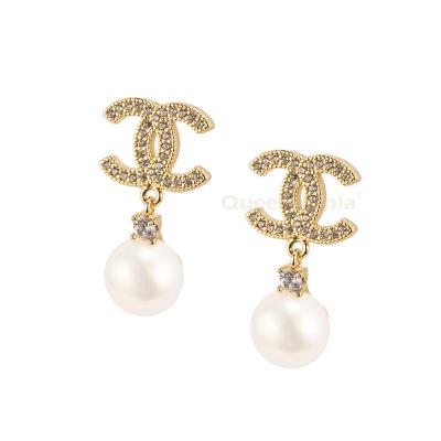 China Vintage Panla Queen Qings Pearl Earrings Freshwater Gold Plated Pearl Earrings With Modern Design for sale