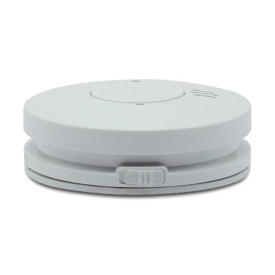 China Tuya wireless smoke sensor mini smoke detector, AC powered with DC input/output interconnected for sale