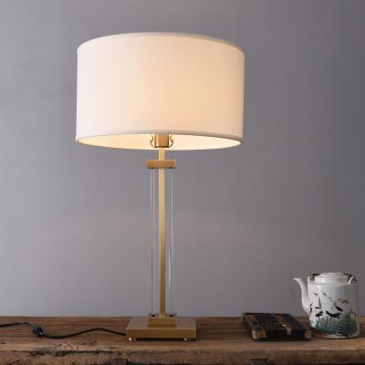 China Modern Modern White Fabric Shade Home Hotel Bedside Living Room Decorative Art Desks Lamp for sale