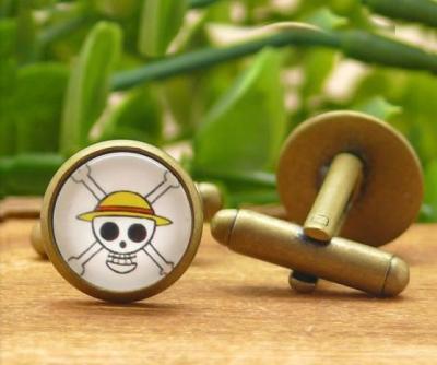 China Custom cartoon logo cufflink/ supply metal cufflink for garment for sale