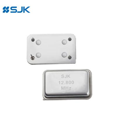 China Door het gat 14-pin TCXO 10-52MHz 3.3V 10pF Cliepped Sinus Wave Output Te koop