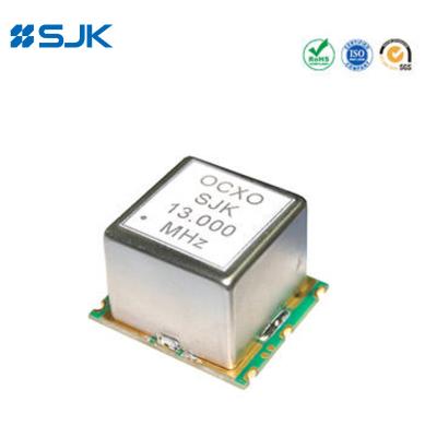 Cina SMD 25 X 22 X 11 mm Dimensione OCXO Supporto 5-40MHz 3.3V Oscillatore a cristallo a controllo forno in vendita