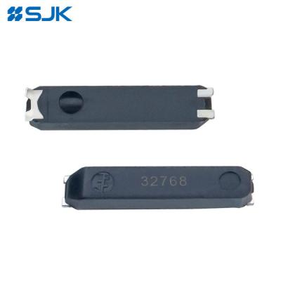 China 7M Série 32.768KHz SMD7015 Tuning Fork Crystal Resonator para alta precisão e estabilidade Solução 32.768KHz à venda