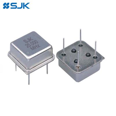 Cina Via foro 8 pin DIP Half-Size VCXO 1-80MHz 3.3V o 5V CMOS ±50ppm in vendita