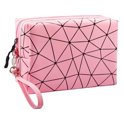 China Trendy Small Travel Make Up Bags PVC Portable Waterproof Geometric Clutch Cosmetic Bag For Women And Girls Beauty Cosmetic Case Fashion for sale