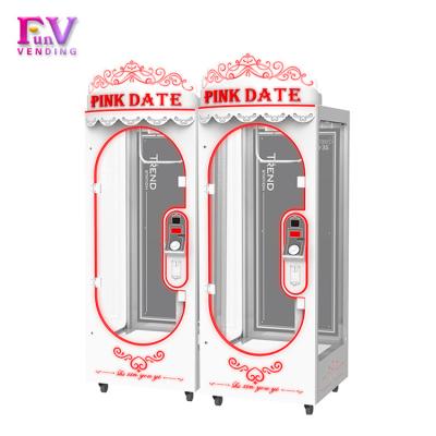 China Original Metals+Glass Factory Guangzhou Funvending Claw Game Pink Date Price Motor Vending Machine For Family Entertainment for sale