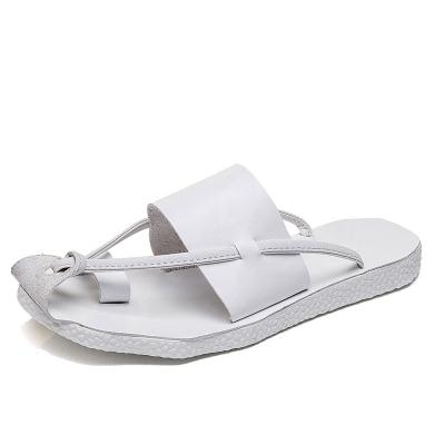 China Fashion Trend Summer Men's Flip Flop Outdoor Slippers 38-44 Size Beach Shoes Soft Microfiber Unique Sandals for sale