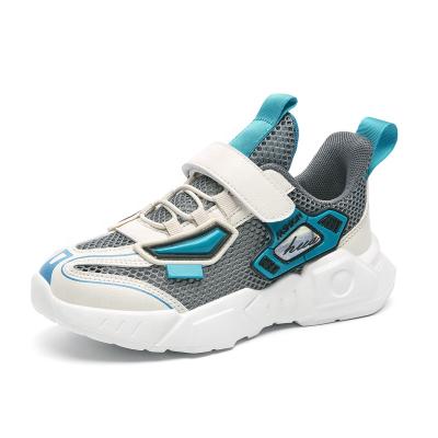 China Summer Lightweight Children's Fashion Sports Breathable Sneakers Hollow Kids Casual Running Shoes Big Size for sale